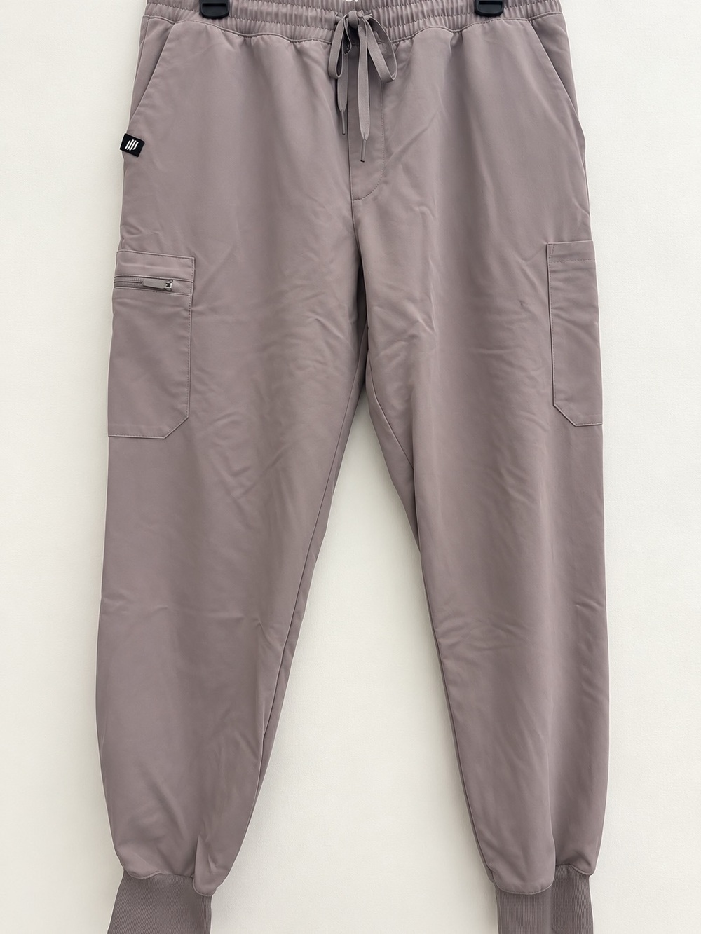Title: Jaanuu Gray Cargo Jogger Scrub Pants